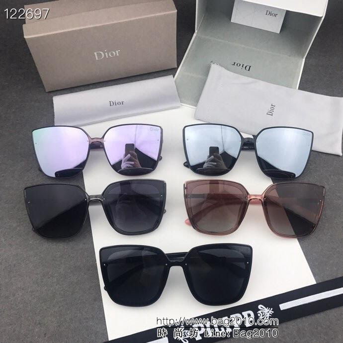 DIOR-迪奧 D家新款偏光墨鏡 高清寶麗來偏光鏡片 女款太陽鏡 8904  lly1204